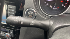 Nissan Qashqai 1.2 DiG-T N-Connecta 5dr Petrol Hatchback